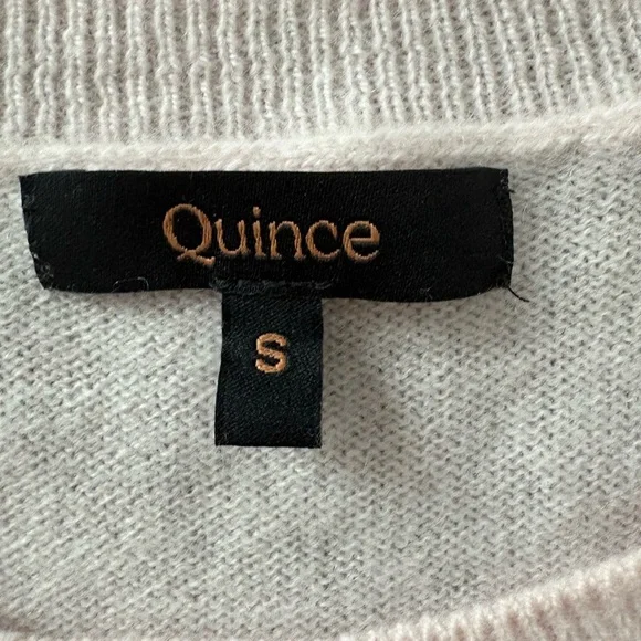 Quince - 100% Mongolia Cashmere Crew Neck Sweater - Soft Pink - SO SOFT! - Picture 3 of 4